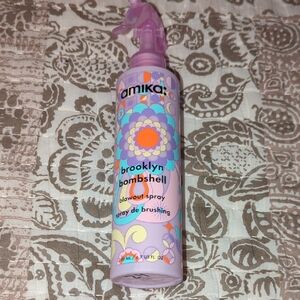 Amika Brooklyn Bombshell.